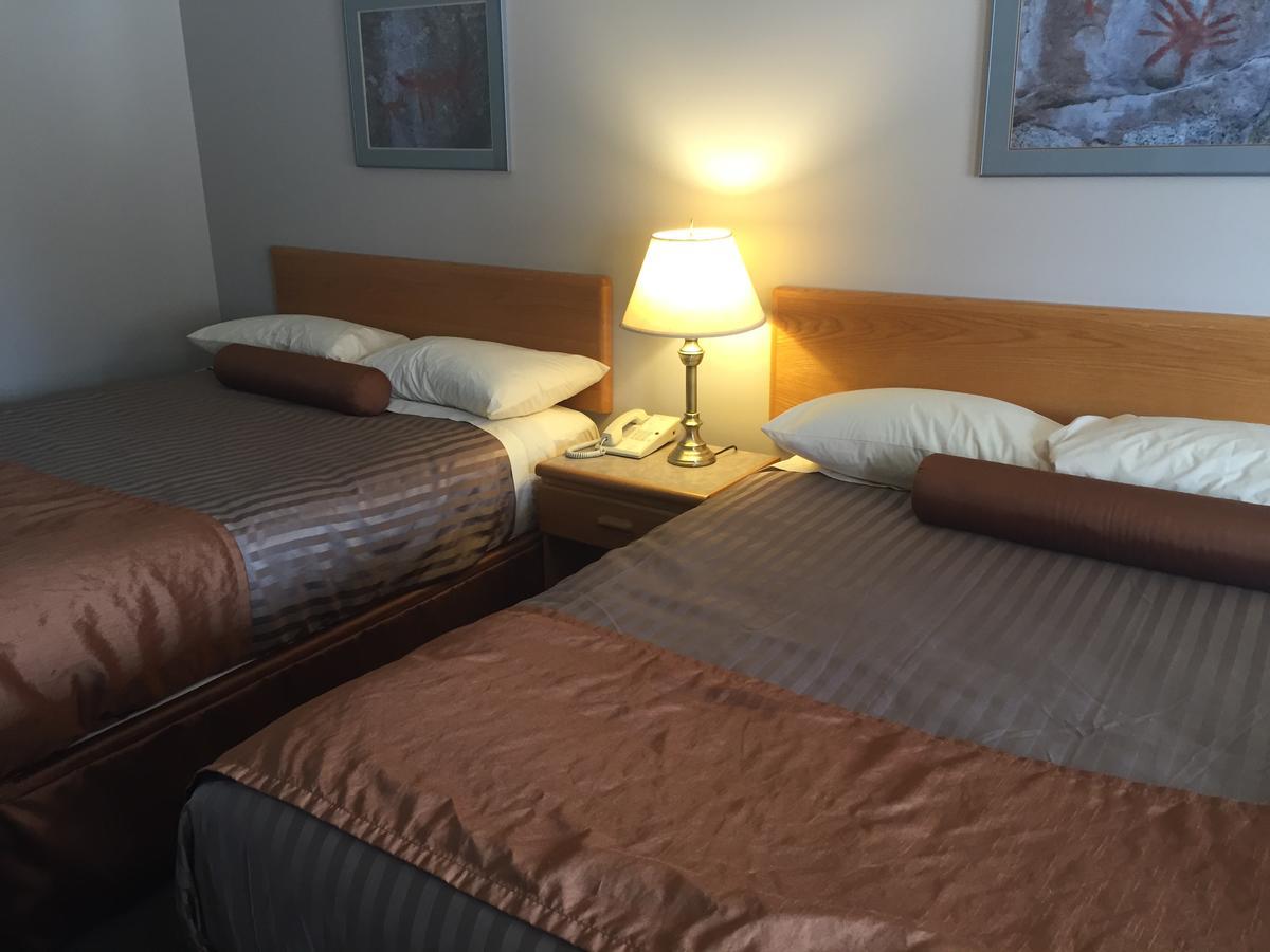 Avalon Inn Осуюс Екстер'єр фото